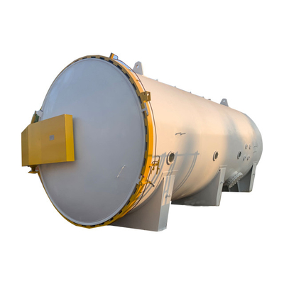 Metodi comuni di riscaldamento includono aria di riscaldamento con tubi elettrici di riscaldamento di gomma vulcanizzazione autoclave