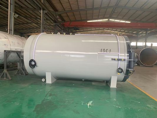 Stampaggio a caldo per solidificazione di materiali in fibra di carbonio, stampaggio a compressione e polimerizzazione in autoclave di compositi per coperture di eliche