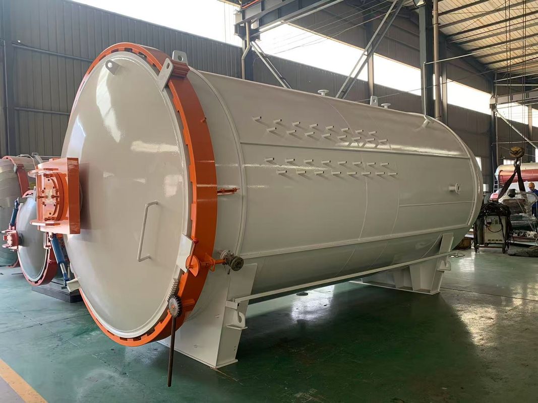 Autoclave di polimerizzazione per materiali compositi con certificazione CE ASME, per parti di automobili come cofani, autoclave ad alta pressione